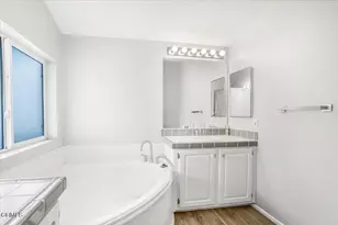 1075 Loma Dr, Ojai, CA 93023 - Photo 30