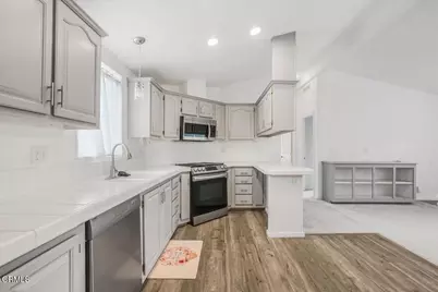 1075 Loma Drive #7, Ojai, CA 93023 - Photo 6