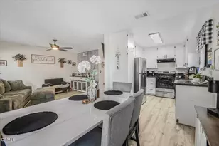 717 Thoreau Ln Ln, Ventura, CA 93003 - Photo 16