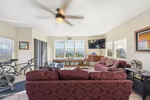 390 E Highland Hills Dr, Camarillo, CA 93010 - Photo 32