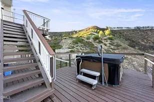 390 E Highland Hills Dr, Camarillo, CA 93010 - Photo 20
