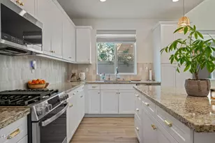 1991 Pomegranate St, Santa Paula, CA 93060 - Photo 24