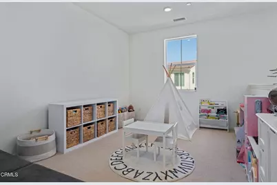 1991 Pomegranate Street, Santa Paula, CA 93060 - Photo 26