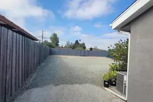 838 E Stroube St, Oxnard, CA 93036 - Photo 18