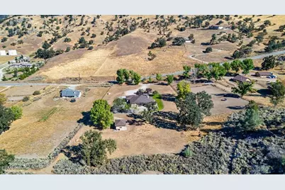 26450 Cumberland Road, Tehachapi, CA 93561 - Photo 48