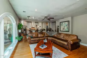 160 Oleander Ave, Bakersfield, CA 93304 - Photo 22