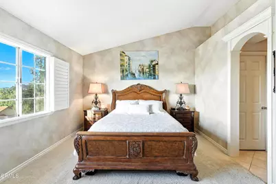 1095 Amberton Lane, Thousand Oaks, CA 91320 - Photo 16