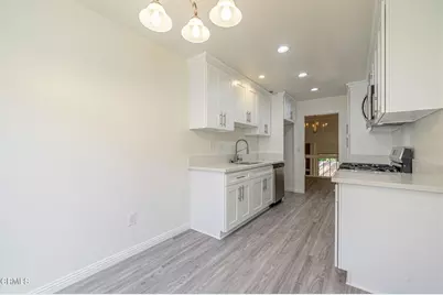 22239 1/4 Erwin Street, Woodland Hills, CA 91367 - Photo 24