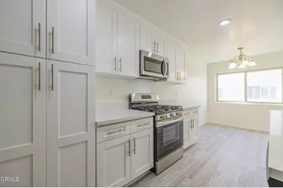 22239 1/4 Erwin Street, Woodland Hills, CA 91367 - Photo 22