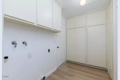 42025 Village 42, Camarillo, CA 93012 - Photo 8