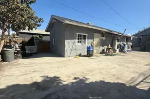 343 E 119th St, Los Angeles, CA 90061 - Photo 12