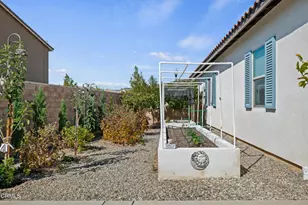 389 Eureka Dr, Santa Paula, CA 93060 - Photo 24
