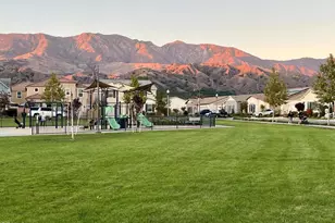 389 Eureka Dr, Santa Paula, CA 93060 - Photo 2