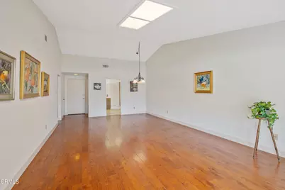 31310 Village 31, Camarillo, CA 93012 - Photo 8