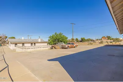 4716 Columbia Way, Quartz Hill, CA 93536 - Photo 42
