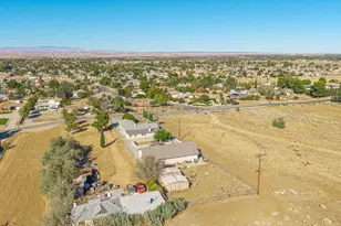 4716 Columbia Way, Quartz Hill, CA 93536 - Photo 52