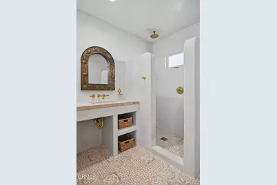 622 South Evergreen Drive Drive, Ventura, CA 93003 - Photo 16