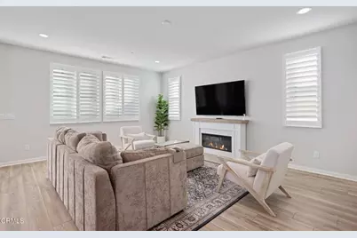 330 Buttercup Street, Fillmore, CA 93015 - Photo 6