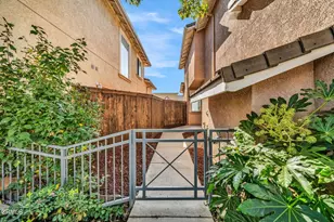 208 Bolero Ln, Oxnard, CA 93036 - Photo 4
