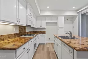 337 Feather River Pl, Oxnard, CA 93036 - Photo 16