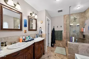 1595 Lyndhurst Ave, Camarillo, CA 93010 - Photo 14