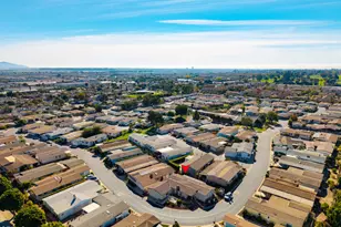 75 Poinsettia Gardens Dr, Ventura, CA 93004 - Photo 42