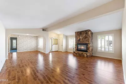 75 Poinsettia Gardens Drive, Ventura, CA 93004 - Photo 10