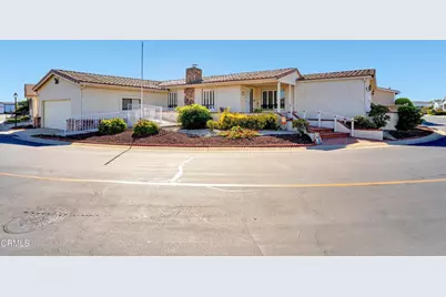 75 Poinsettia Gardens Drive, Ventura, CA 93004 - Photo 2