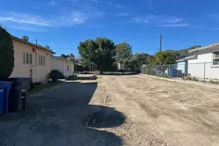 521 Temescal St, Piru, CA 93040 - Photo 2