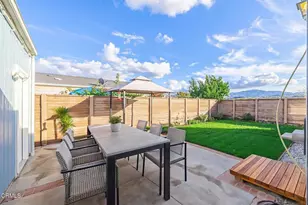 20046 Canyon View Dr, Santa Clarita, CA 91351 - Photo 38