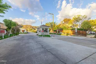 20046 Canyon View Dr, Santa Clarita, CA 91351 - Photo 48