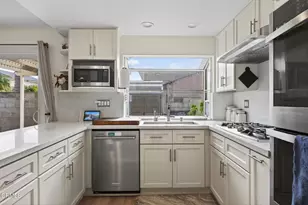 1636 Earl Ave, Simi Valley, CA 93065 - Photo 16