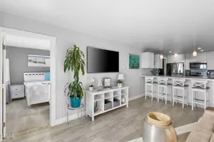 275 E Surfside Dr, Port Hueneme, CA 93041 - Photo 20