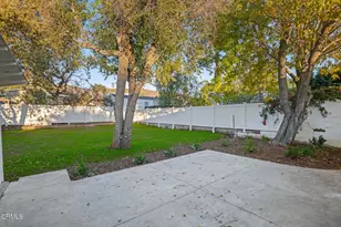 2457 Chiquita Ln, Thousand Oaks, CA 91362 - Photo 20