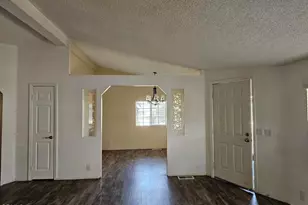 360 Ibsen Pl, Oxnard, CA 93033 - Photo 4
