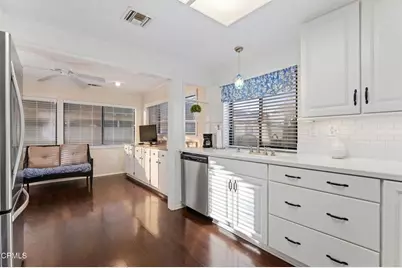 17207 Village 17, Camarillo, CA 93012 - Photo 10