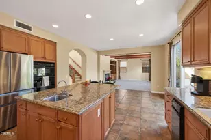 650 Charleston Pl, Ventura, CA 93004 - Photo 22