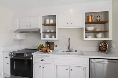 135 E Fiesta Green, Port Hueneme, CA 93041 - Photo 16