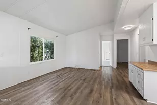 4700 Aurora Dr, Ventura, CA 93003 - Photo 20