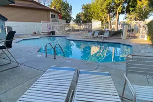 2394 Pleasant Way, Thousand Oaks, CA 91362 - Photo 22