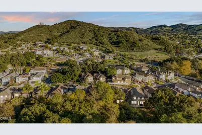 631 Clearwater Creek Drive, Thousand Oaks, CA 91320 - Photo 46