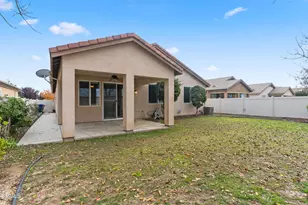 13324 Sterling Heights Dr, Bakersfield, CA 93306 - Photo 18