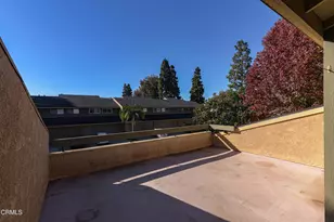 307 Oakwood St, Ventura, CA 93001 - Photo 2