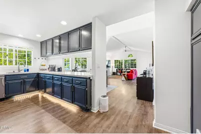 574 Charles Street, Moorpark, CA 93021 - Photo 10