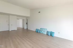 24108 Village 24, Camarillo, CA 93012 - Photo 20