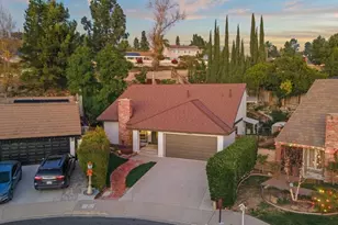 2868 Amber Wood Pl, Thousand Oaks, CA 91362 - Photo 2