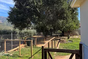 12104 Topa Ln, Santa Paula, CA 93060 - Photo 14