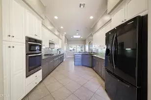 251 S Skyline Dr, Thousand Oaks, CA 91361 - Photo 14