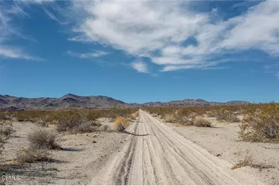 67090 Sunny Sands Drive, Joshua Tree, CA 92252 - Photo 16