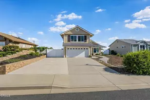 1414 Fallen Leaf Ave, Ventura, CA 93004 - Photo 2